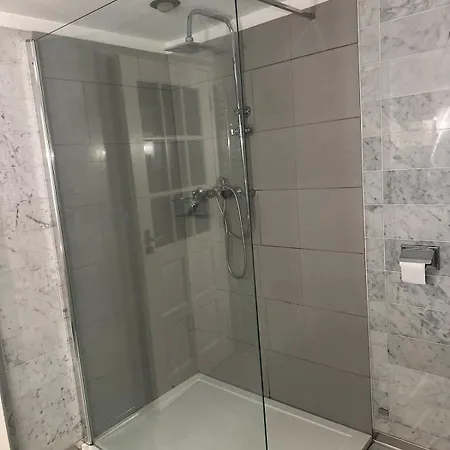 Woonboot De Dobber Loosdrechtse Plassen 4-8 Personen Botel