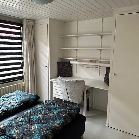 Woonboot De Dobber Loosdrechtse Plassen 4-8 Personen Botel Loosdrecht