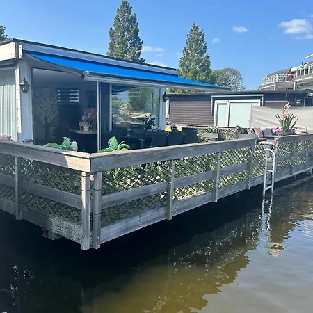 Woonboot De Dobber Aan De Loosdrechtse Plassen 4-8 Personen * لوستريشْت
