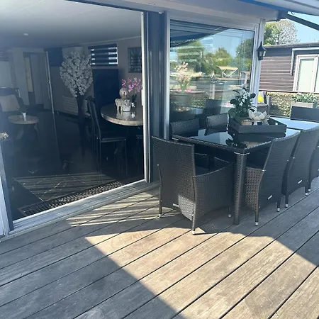 Botel Woonboot De Dobber Loosdrechtse Plassen 6-8 Personen Loosdrecht