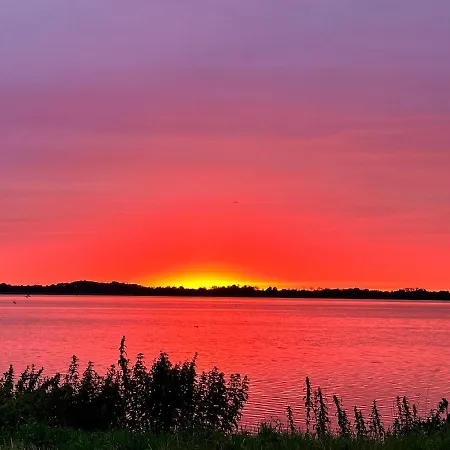 Woonboot De Dobber Loosdrechtse Plassen 4-8 Personen * Loosdrecht