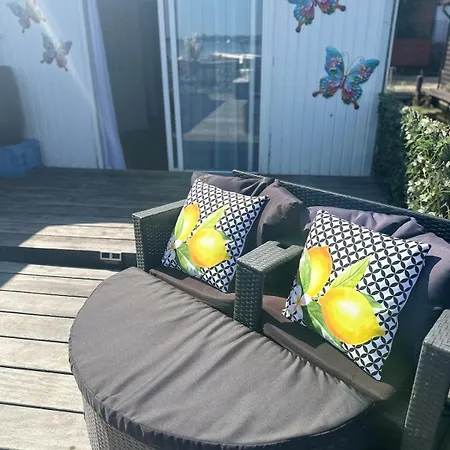 Botel Woonboot De Dobber Loosdrechtse Plassen 6-8 Personen Loosdrecht