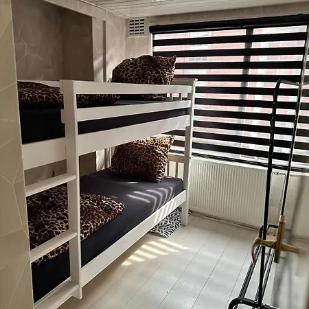 Woonboot De Dobber Loosdrechtse Plassen 6-8 Personen Botel