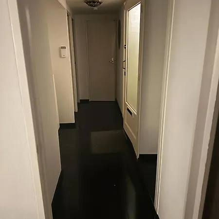 Botel Woonboot De Dobber Loosdrechtse Plassen 4-8 Personen Loosdrecht