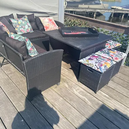 Botel Woonboot De Dobber Loosdrechtse Plassen 4-8 Personen *