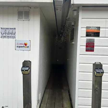 Woonboot De Dobber Loosdrechtse Plassen 4-8 Personen * Loosdrecht
