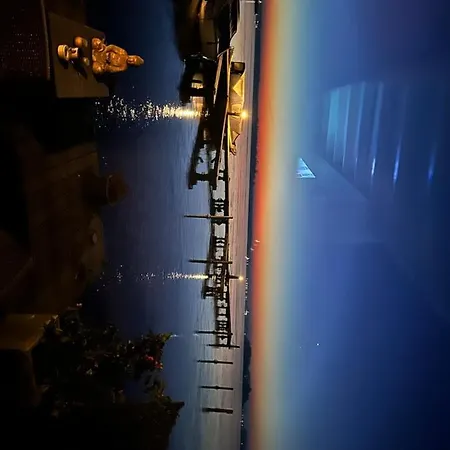 Botel Woonboot De Dobber Loosdrechtse Plassen 4-8 Personen *