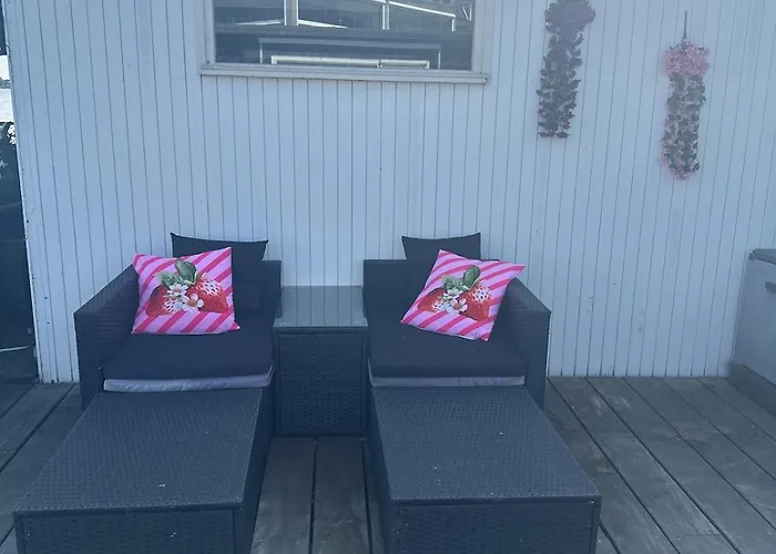 Woonboot De Dobber Loosdrechtse Plassen 4-8 Personen * Loosdrecht