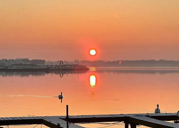 Woonboot De Dobber Loosdrechtse Plassen 4-8 Personen *