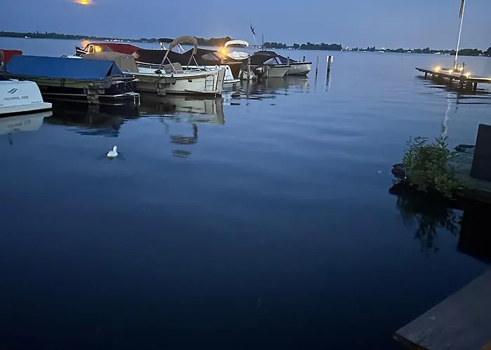 Båthotell Woonboot De Dobber Loosdrechtse Plassen 4-8 Personen *