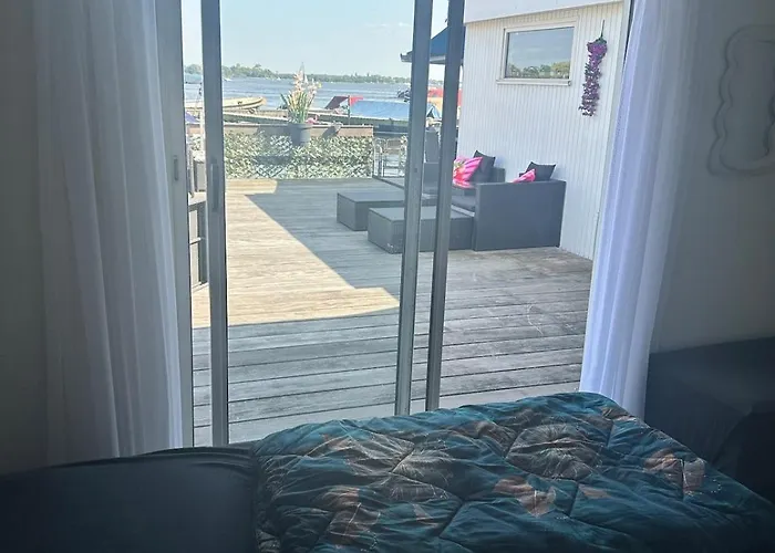 Woonboot De Dobber Loosdrechtse Plassen 4-8 Personen Båthotell *