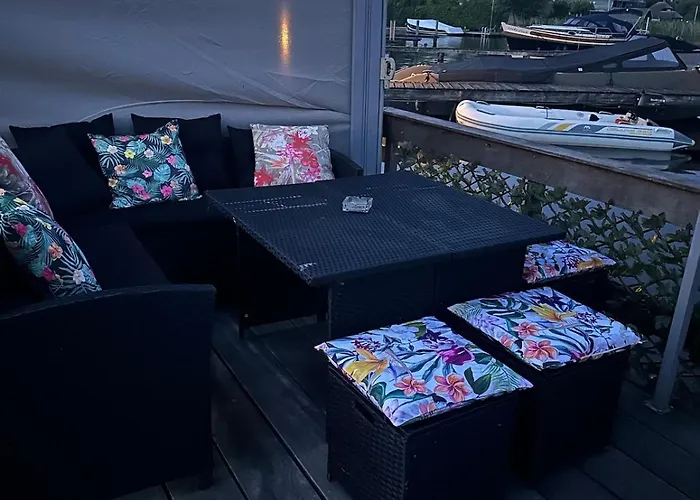 Woonboot De Dobber Loosdrechtse Plassen 4-8 Personen *