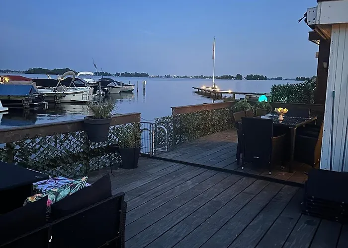 Båthotell Woonboot De Dobber Loosdrechtse Plassen 4-8 Personen