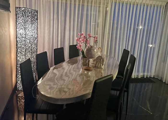 Woonboot De Dobber Loosdrechtse Plassen 4-8 Personen Båthotell Loosdrecht