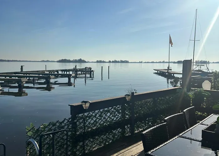 Båthotell Woonboot De Dobber Loosdrechtse Plassen 4-8 Personen Loosdrecht