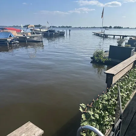 Woonboot De Dobber Loosdrechtse Plassen 6-8 Personen *